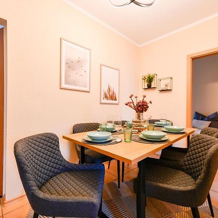 Fuerst-Pueckler-Apartment_Bis 6 Personen_Waschmaschine_Kueche_2X Parkplaetze_Terrasse_Netflix Κότμπους Εξωτερικό φωτογραφία